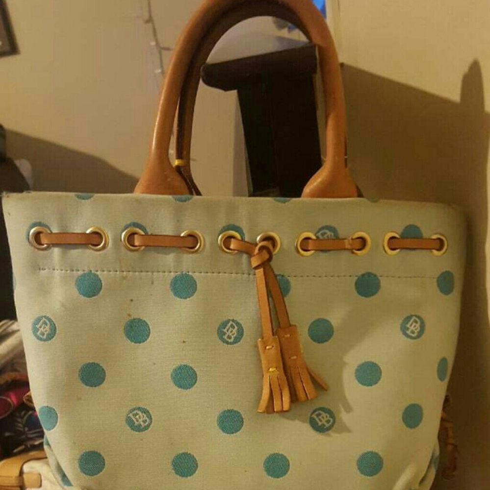 Dooney & bourke purse